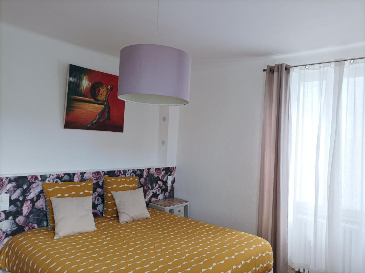 Le Relais Des Roses- Chambres D'Hotes Vatan Exteriér fotografie