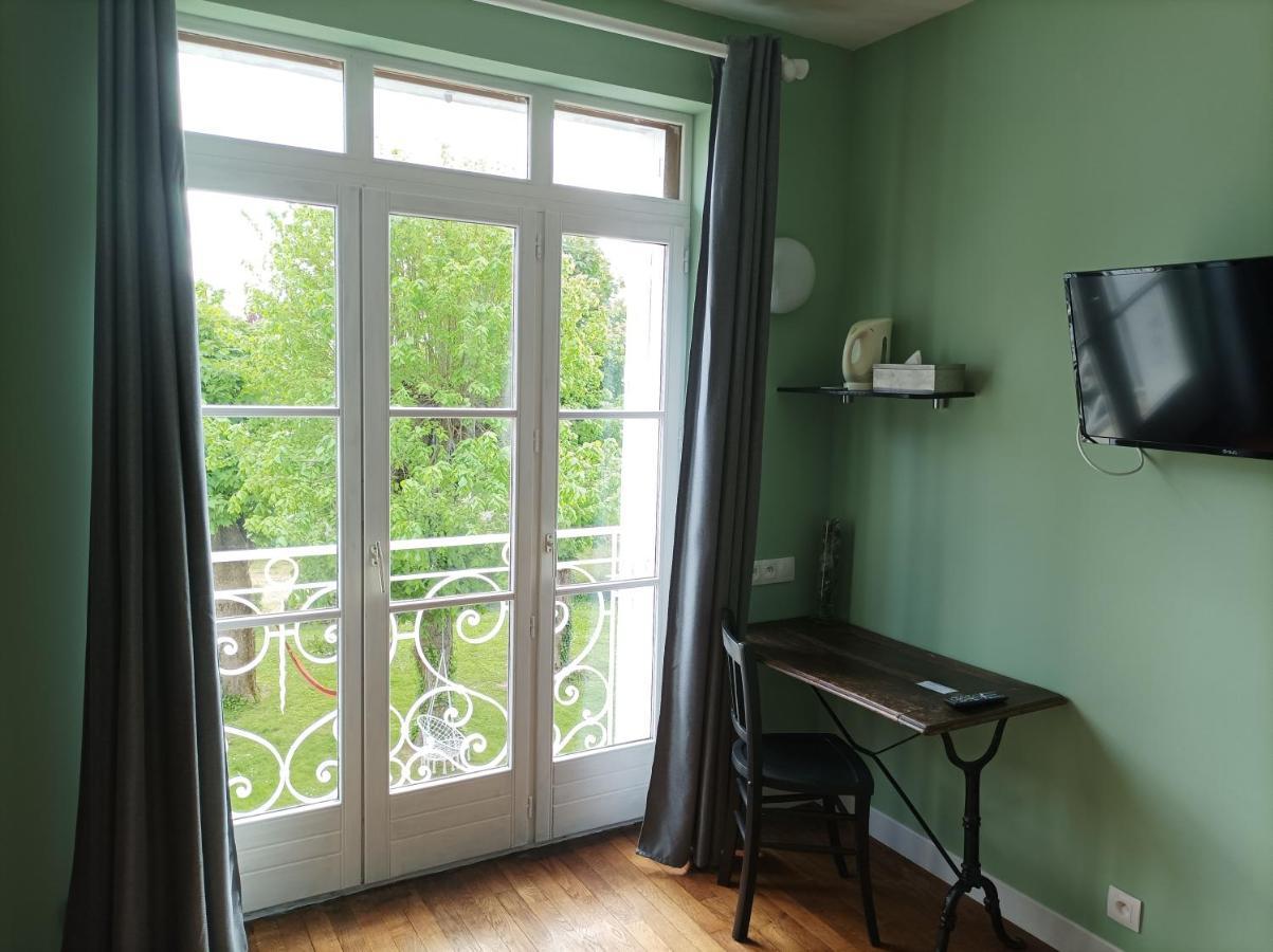Le Relais Des Roses- Chambres D'Hotes Vatan Exteriér fotografie