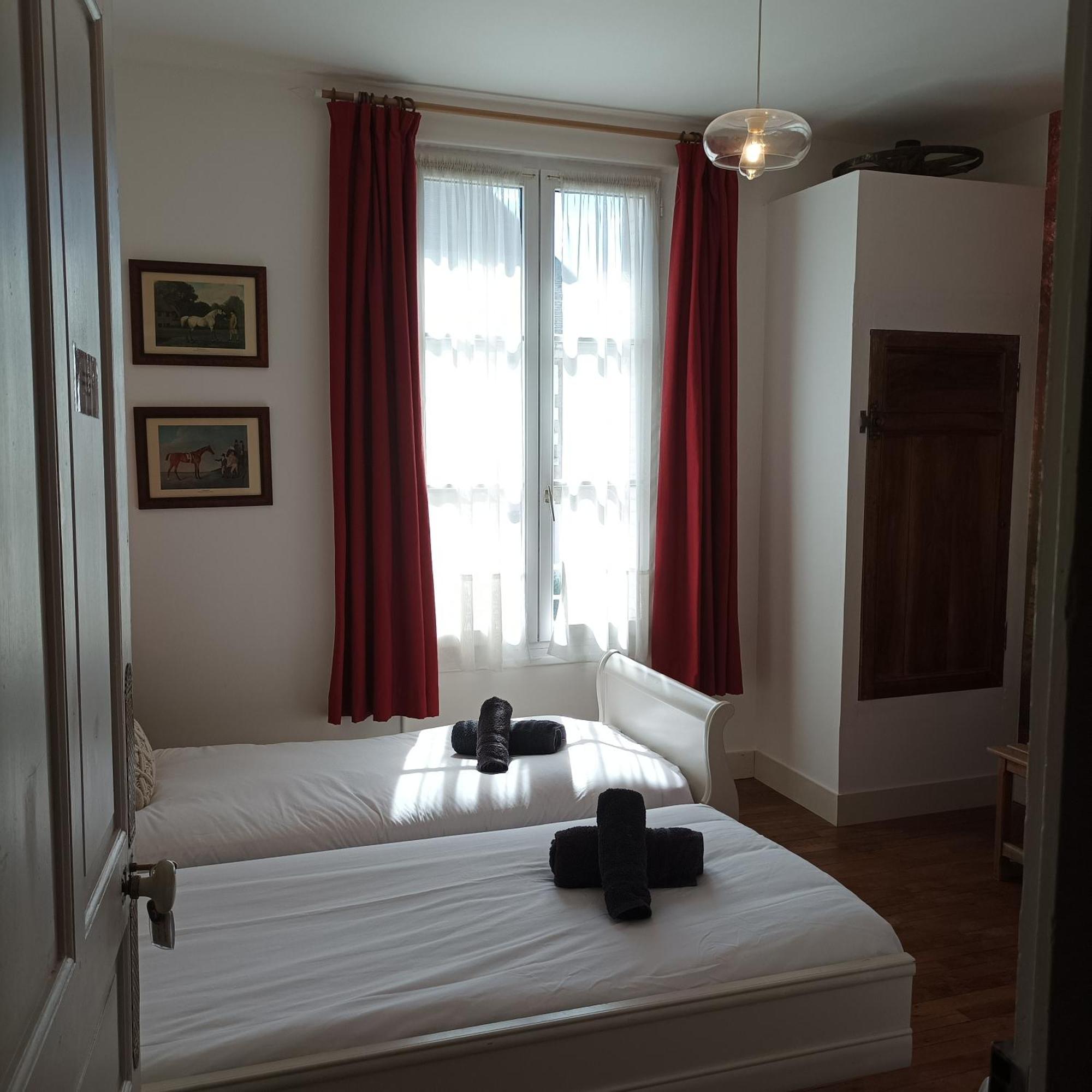 Le Relais Des Roses- Chambres D'Hotes Vatan Pokoj fotografie